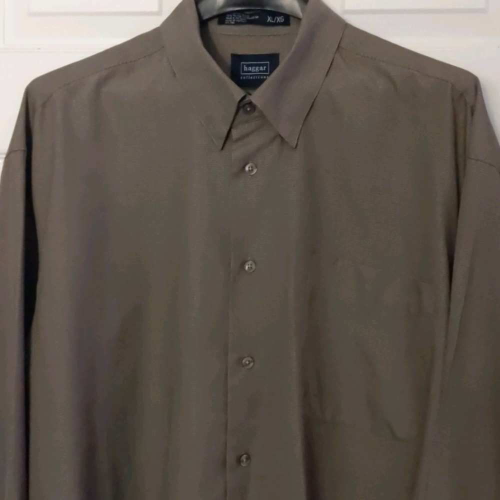 Hagger Khaki Green Long Sleeve Collar . Size XL